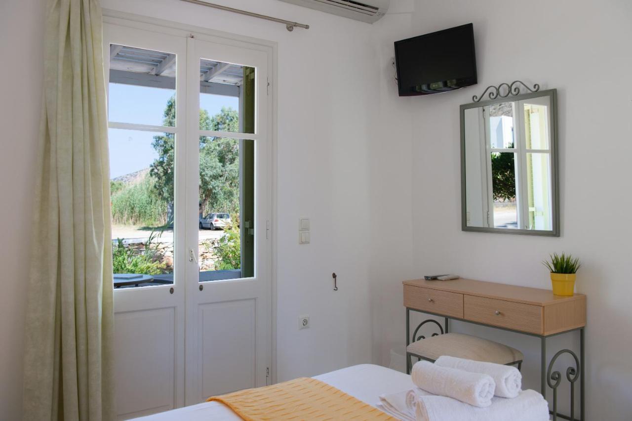 Morpheas Pension Rooms & Apartments Kamares  Eksteriør billede