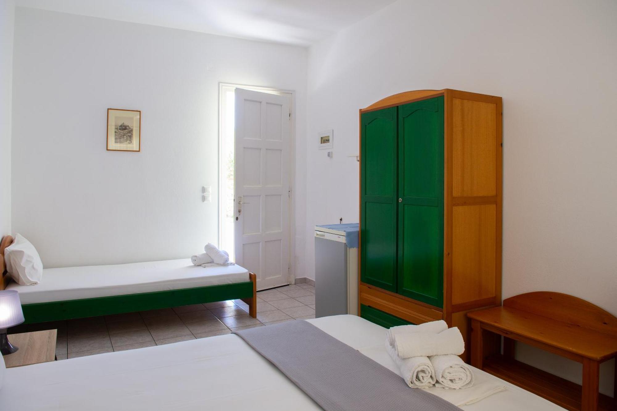 Morpheas Pension Rooms & Apartments Kamares  Værelse billede