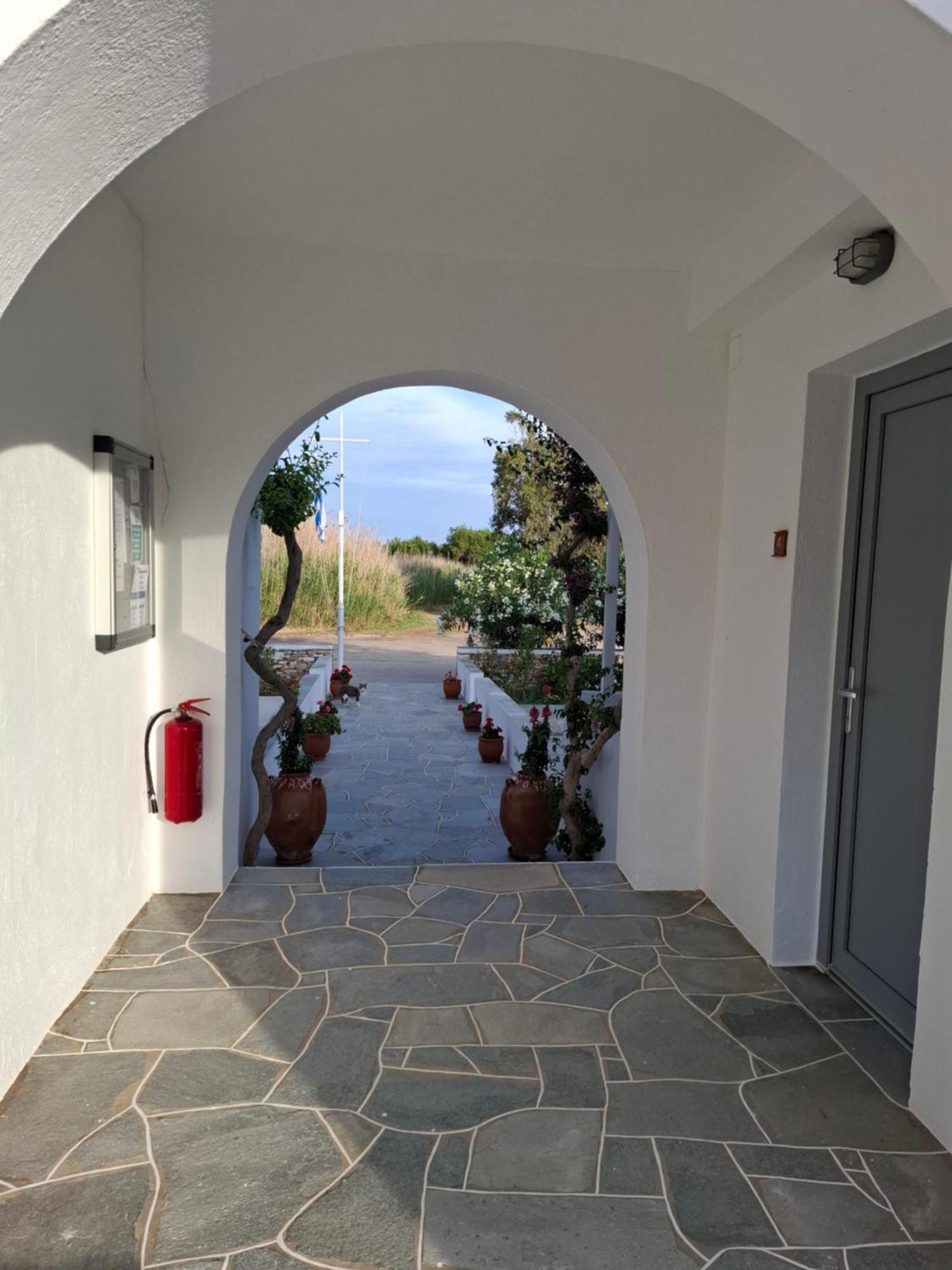 Morpheas Pension Rooms & Apartments Kamares  Eksteriør billede